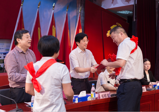 彩虹多多官网-追求健康,你我一起成长
