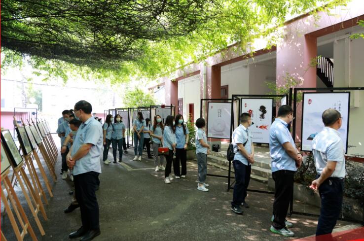 彩虹多多官网-追求健康,你我一起成长